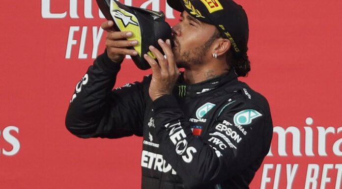 Hamilton ganha em Ímola e fica a uma corrida do hepta da Fórmula 1