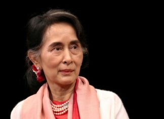 Líder deposta de Myanmar é condenada a mais quatro anos de prisão