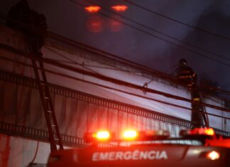 Incêndio atinge galpão da Cinemateca Brasileira na zona oeste de SP
