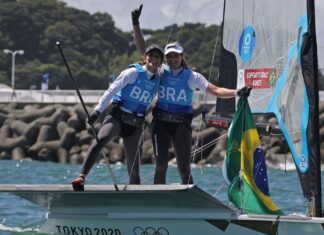 Martine Grael e Kahena Kunze são bicampeãs olímpicas na classe 49er FX
