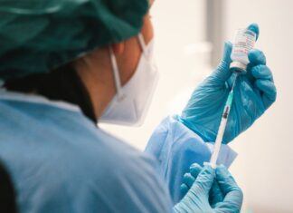 Grupo técnico da OMS recomenda dose de reforço contra covid-19