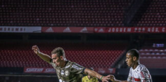 São Paulo apenas empata com o Coritiba e se complica na briga pelo título do Brasileirão