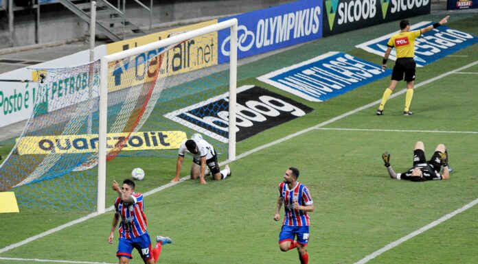 Bahia vence o Corinthians no Brasileirão e respira na tabela; Timão se complica por Libertadores