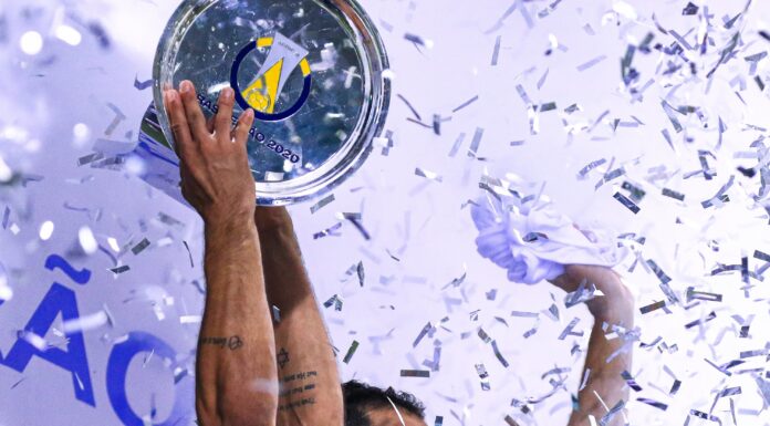 Chapecoense marca aos 51 minutos do segundo tempo e conquista Série B