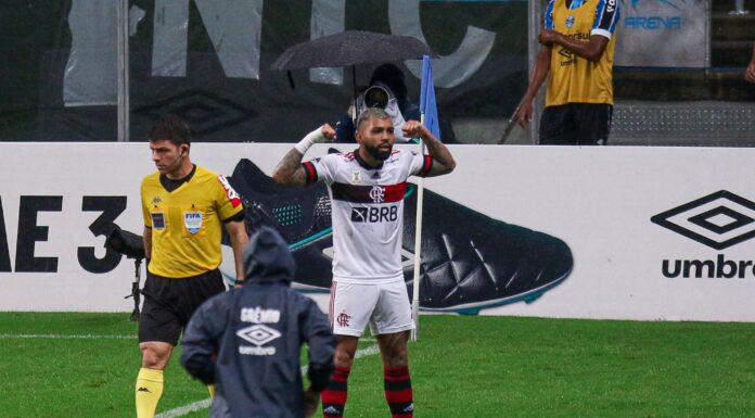 De virada, Flamengo goleia o Grêmio fora de casa e pula para a vice-liderança do Brasileirão