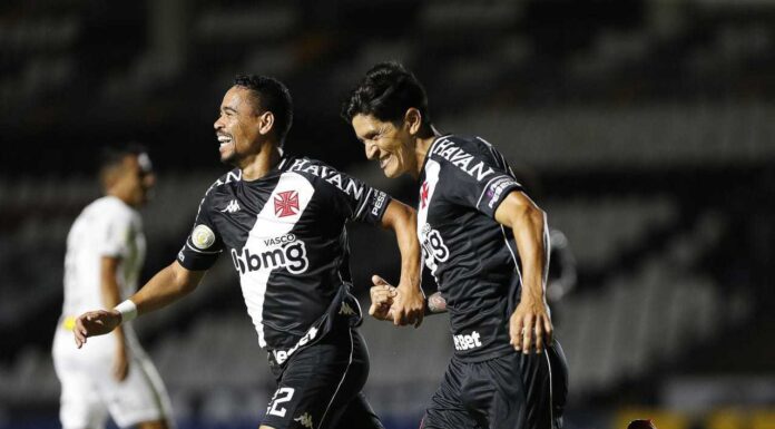 Vasco vence Atlético-MG por 3 a 2 e deixa o Z4