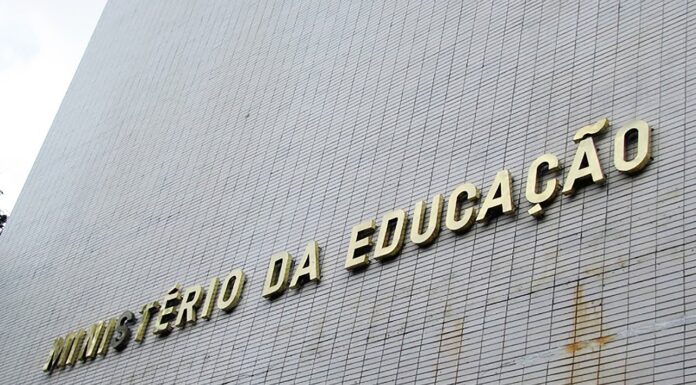 Ministério da Educação anuncia investigação de fraudes no Fies