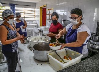 Santana de Parnaíba realiza entrega dos marmitex para os alunos da rede municipal