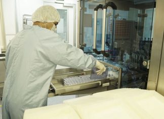Fiocruz prevê produção 1 milhão de vacinas por dia até final do mês
