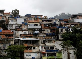 Quase 70% dos moradores de favelas não têm dinheiro para comida