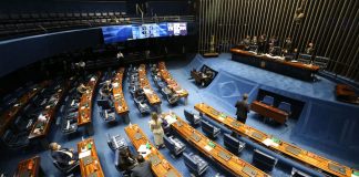 Senado aprova PEC Emergencial em primeiro turno