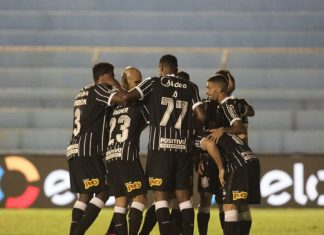 Corinthians derrota Salgueiro por 3 a 0 e avança na Copa do Brasil