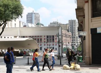 Covid-19: megaferiado em São Paulo começa com suspensão de serviços