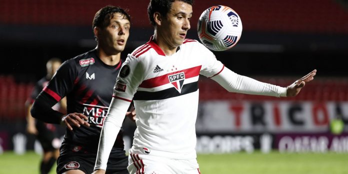 2021-04-30t003041z_698628530_hp1eh4u01f2ag_rtrmadp_3_soccer-libertadores-sao-rnt-report