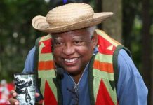 Ator João Acaiabe, o Tio Barnabé, morre em decorrência da covid-19