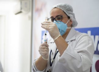 Cotia começa a vacinação contra a covid-19 para idosos com mais de 66 anos nesta quarta