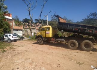Homem é flagrado descartando lixo em área de preservação de Cotia