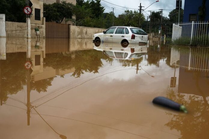 2022-01-31t201250z_1198741884_rc2gas95xfkp_rtrmadp_3_brazil-flooding-sao-paulo