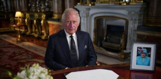 Charles III é proclamado soberano do Reino Unido