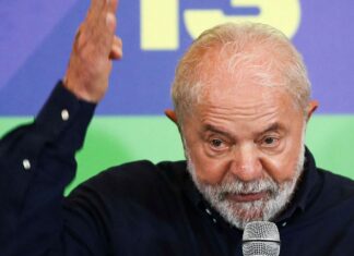 Com 98,81% das urnas apuradas, Lula está matematicamente eleito
