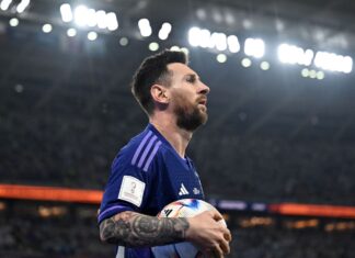 Argentina enfrenta Austrália em busca de vaga nas quartas da Copa