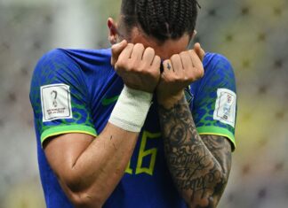 Alex Telles e Gabriel Jesus estão fora da Copa do Mundo