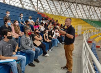 Barueri: Supermercado São Vicente abre seleção para oito funções