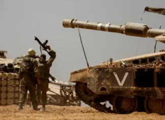 Combates continuam em Gaza, apesar de anúncio das forças israelenses
