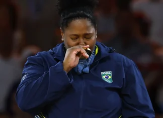 Judoca Beatriz Souza conquista o primeiro ouro brasileiro em Paris