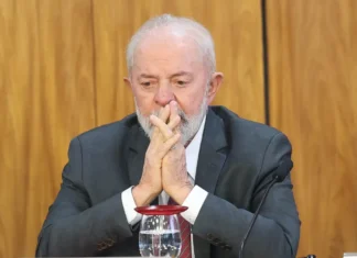 Lula lamenta manutenção da taxa básica de juros