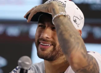 Neymar diz que retorna ao Santos para voltar a ser feliz