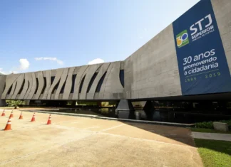 STJ autoriza faculdade a cobrar mensalidade maior de alunos calouros