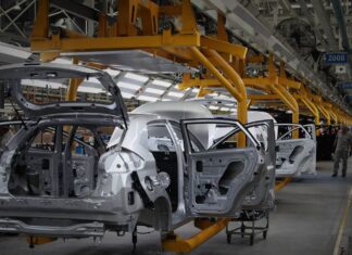 Liminar suspende 580 demissões da montadora Caoa Chery