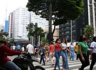 SP recebe mostra fotográfica sobre imigração de venezuelanos ao Brasil
