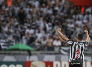 Com Hulk artilheiro, Galo vence Ceará e abre mais na ponta da Série A