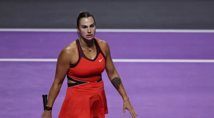 Sabalenka diz não ser justo que mulheres enfrentem atletas trans