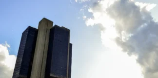 Copom decide nesta quarta se mantém Taxa Selic em 15% ao ano