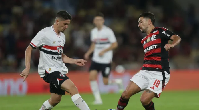 Buscando a liderança do Brasileiro, Flamengo enfrenta o São Paulo