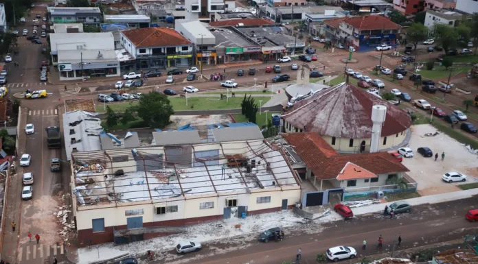 Governo trabalha para liberar FGTS de atingidos por tornado no PR