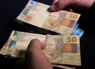 Brasileiros sacaram R$ 455,68 milhões esquecidos em bancos em setembro