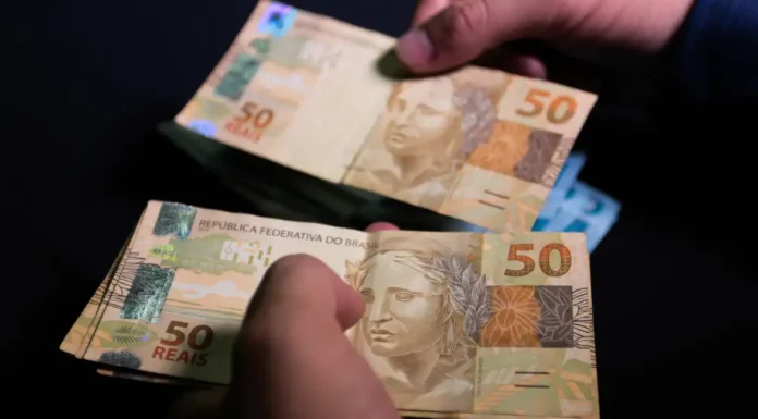 Brasileiros sacaram R$ 455,68 milhões esquecidos em bancos em setembro