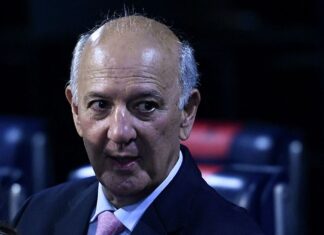 Justiça condena ex-governador do DF a perda de direitos políticos