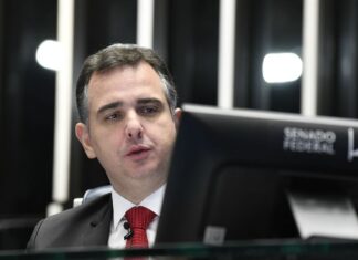 Pacheco vai debater CPI dos atos golpistas com líderes do Senado