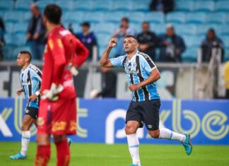 Grêmio encerra jejum de vitórias e se aproxima do G4 da Série B