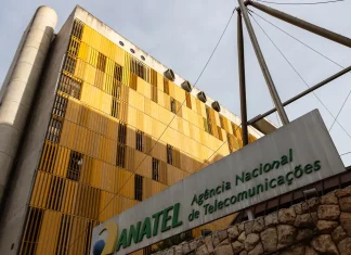 Anatel diz que maioria das operadoras cumpriu suspensão do Rumble