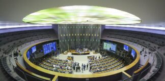 Congresso mantém veto em lei da privatização da Eletrobras