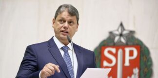 “Primeiro vou cuidar das pessoas”, diz novo governador paulista