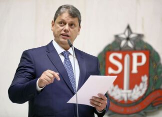 “Primeiro vou cuidar das pessoas”, diz novo governador paulista