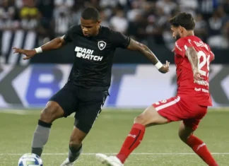 Botafogo tenta retomar ponta do Brasileiro diante do Bragantino