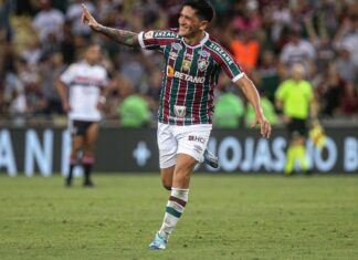 Cano é eleito Rei da América e Diniz o melhor técnico do continente